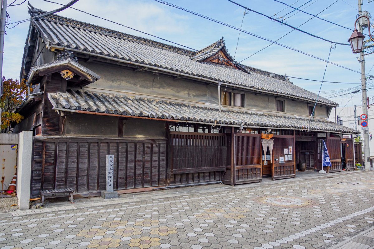 【愛媛県伊予市】大洲街道沿いの郡中・灘町～江戸・明治・大正・昭和のまち歩き～